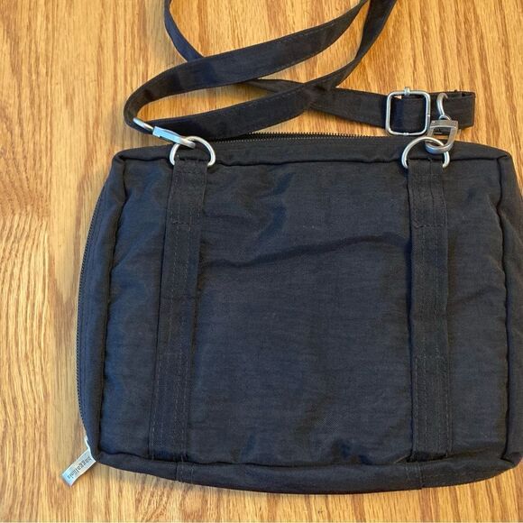 Baggallini Black Crossbody Bag - Picture 3 of 8